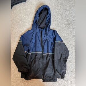 Manteau coupe-vent enfant grandeur 6-7 ans